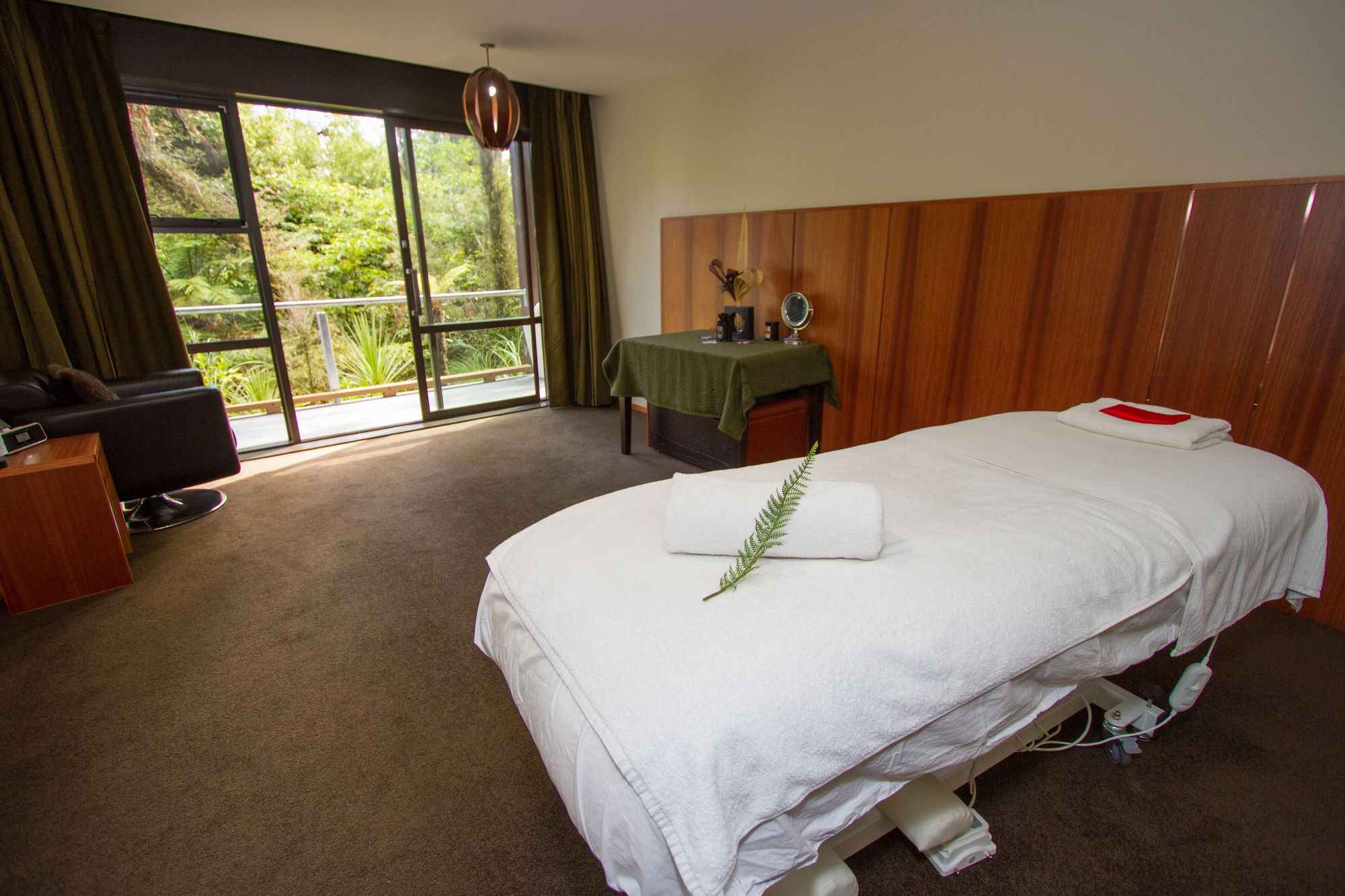 Legacy Te Waonui Hotel Franz Josef Exterior photo